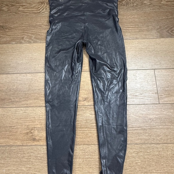 SPANX Faux Leather Leggings, High Waisted, Size 2XL, Black, Shaping - Picture 9 of 13